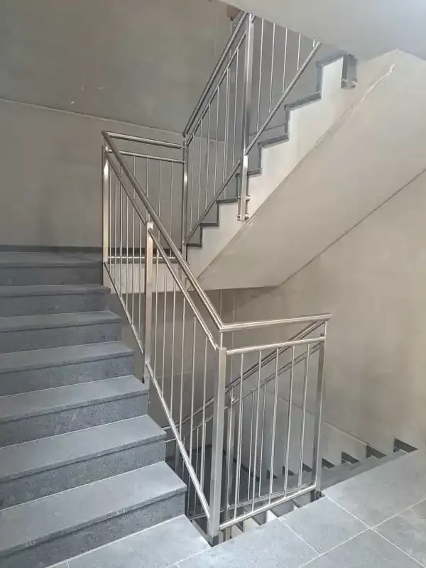 Geländer Edelstahl Treppe innen