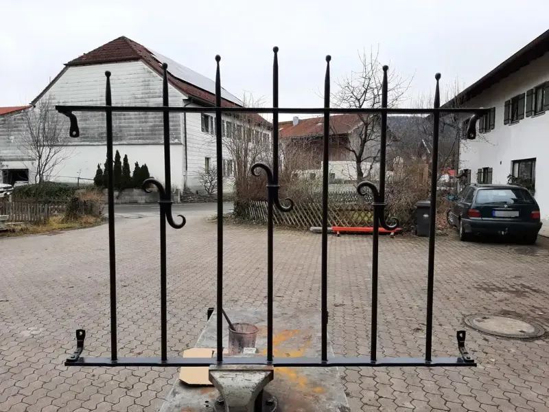 Geländer Metall geschmiedet schwarz
